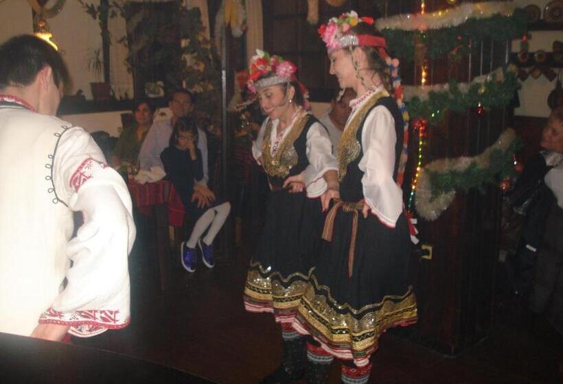 فندق Oazis Family