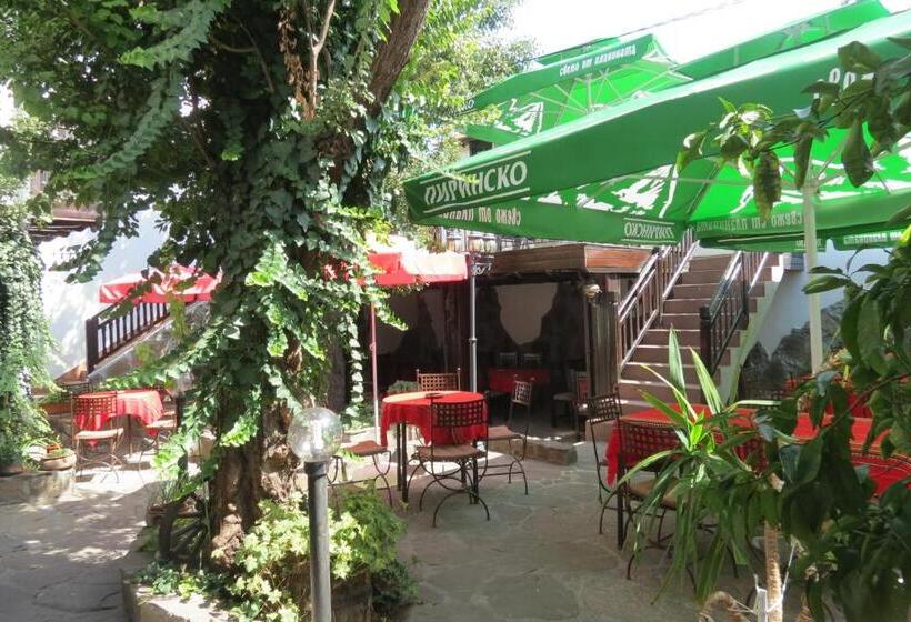 فندق Oazis Family