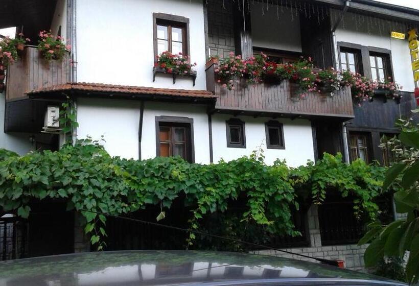 فندق Oazis Family