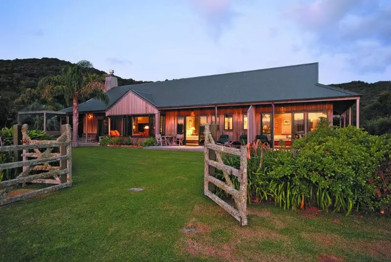 ホテル Pawhaoa Bay Villas