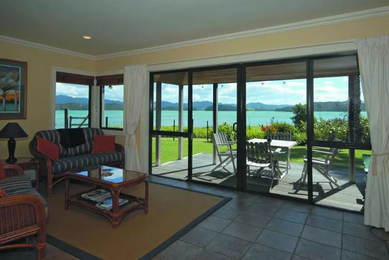 ホテル Pawhaoa Bay Villas