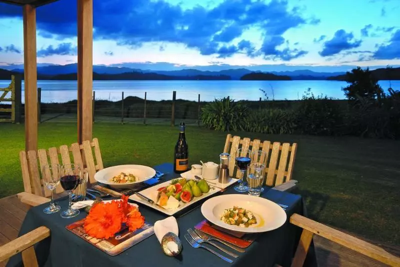 ホテル Pawhaoa Bay Villas