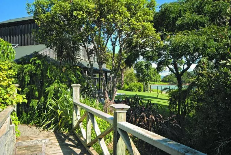 ホテル Pawhaoa Bay Villas