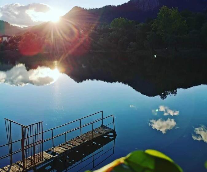 בית מלון כפרי Ribkata Family