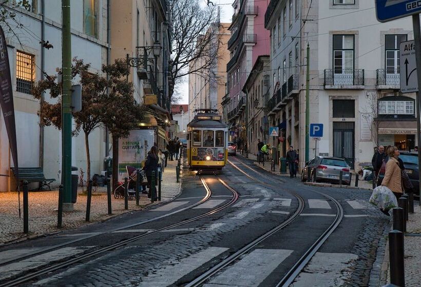 هتل Riverside Alfama