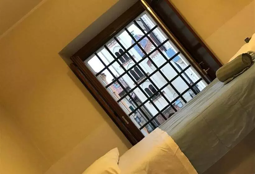 Albergo E Ostello Della Gioventù Biella Centro Storico