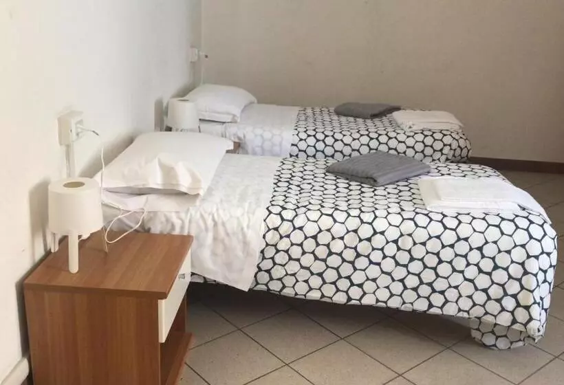 Albergo E Ostello Della Gioventù Biella Centro Storico