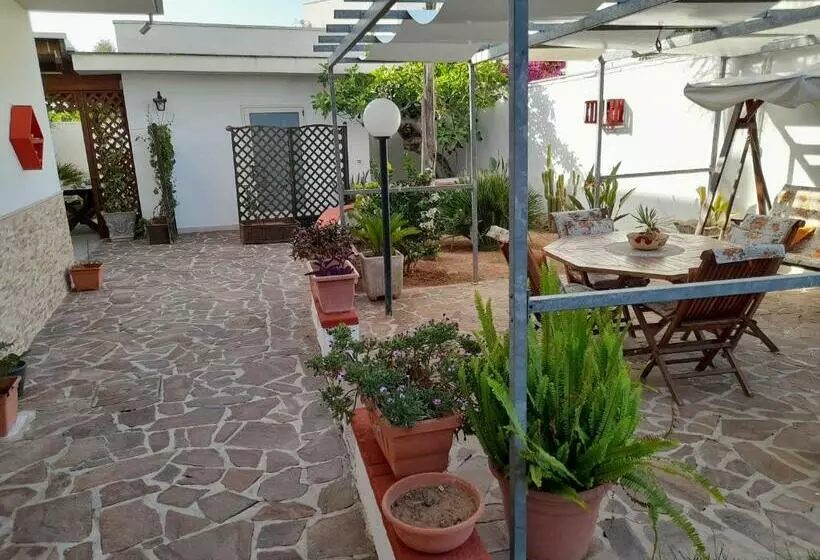 تختخواب و صبحانه Bed&breakfast L Oasi