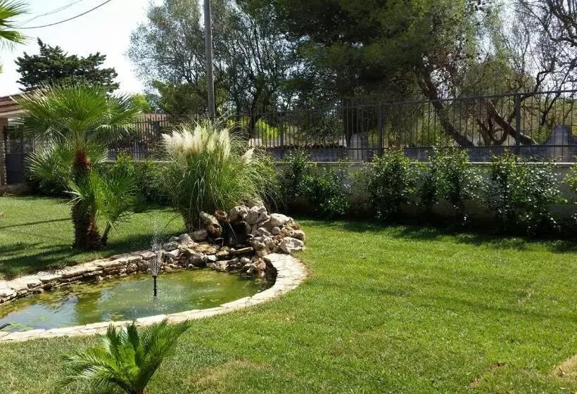 تختخواب و صبحانه Bed&breakfast L Oasi