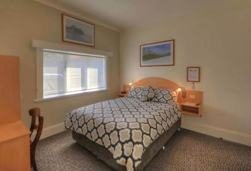 تختخواب و صبحانه Dannebrog Lodge