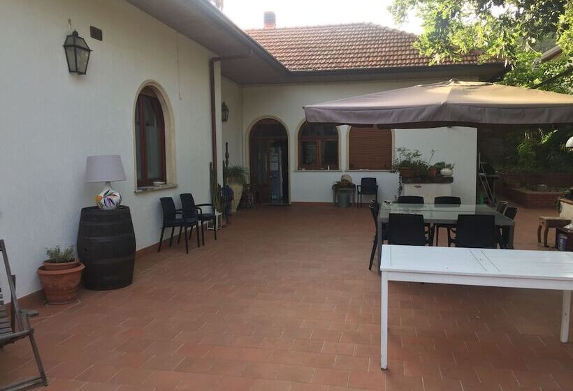 مبيت وإفطار Domus Verdiana