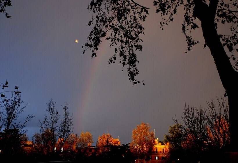 تختخواب و صبحانه Vieniaroma