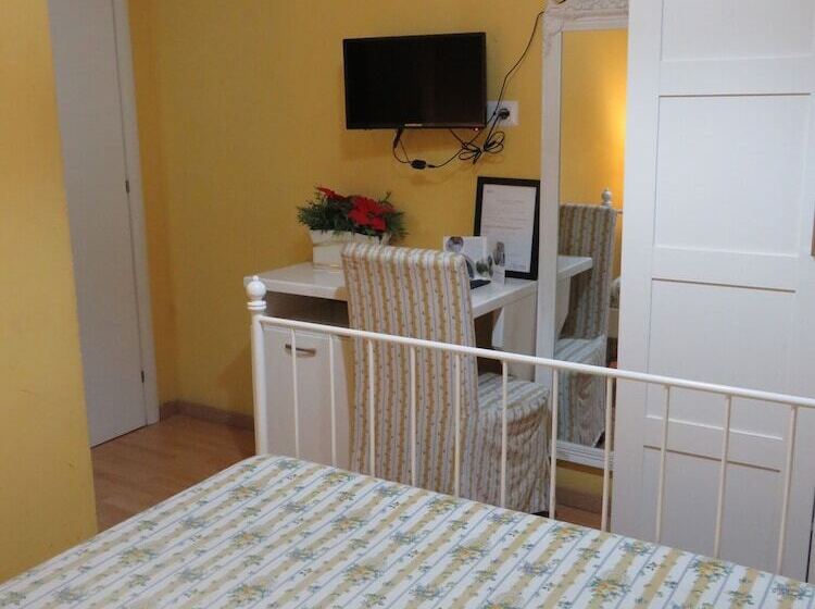 تختخواب و صبحانه Vieniaroma