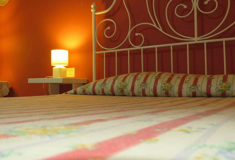 تختخواب و صبحانه Vieniaroma