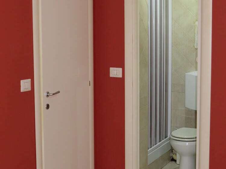 تختخواب و صبحانه Vieniaroma