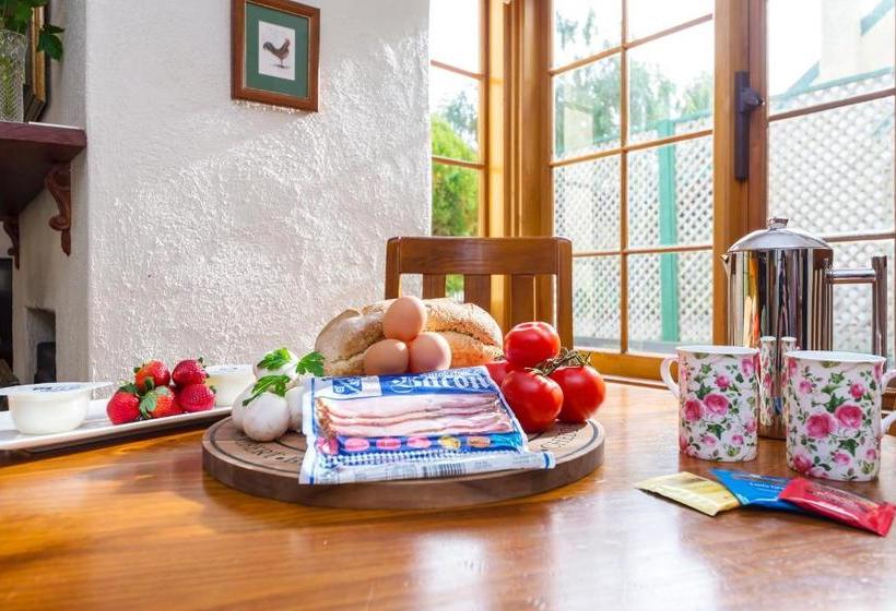 Country Pleasures Bed And Breakfast