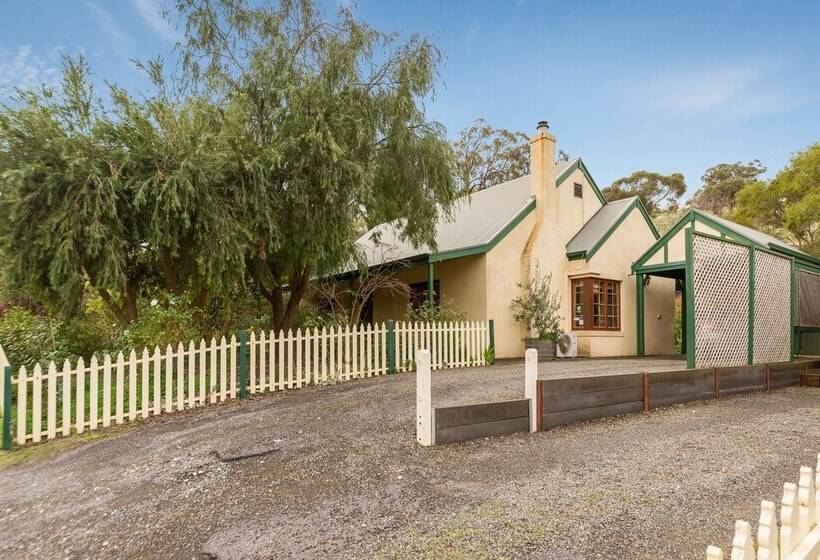 Country Pleasures Bed And Breakfast