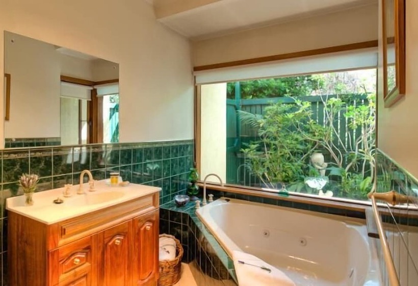 Country Pleasures Bed And Breakfast