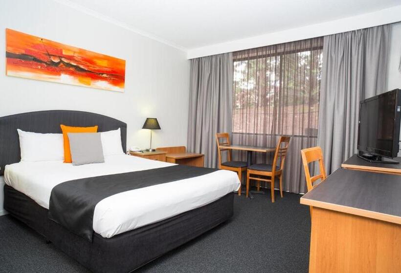 Alpha Hotel Canberra