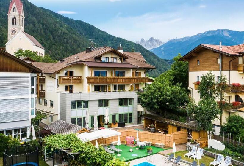 Отель Gasthof Teiser Stern