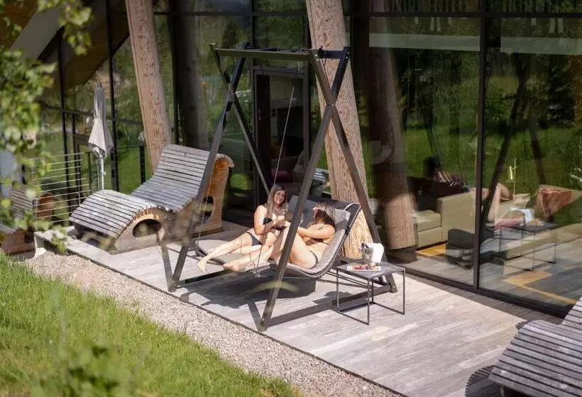 Hotelli Moseralm Dolomiti Spa Resort