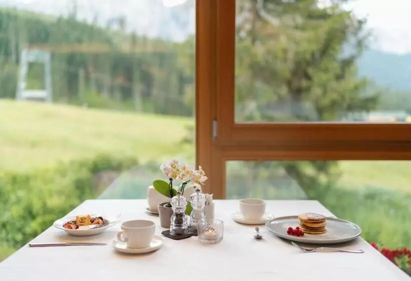 Hotelli Moseralm Dolomiti Spa Resort
