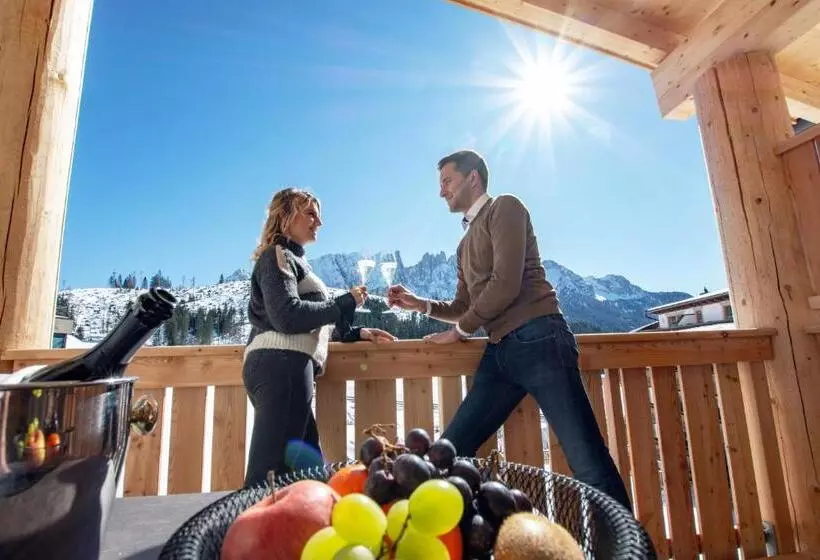 Hotelli Moseralm Dolomiti Spa Resort