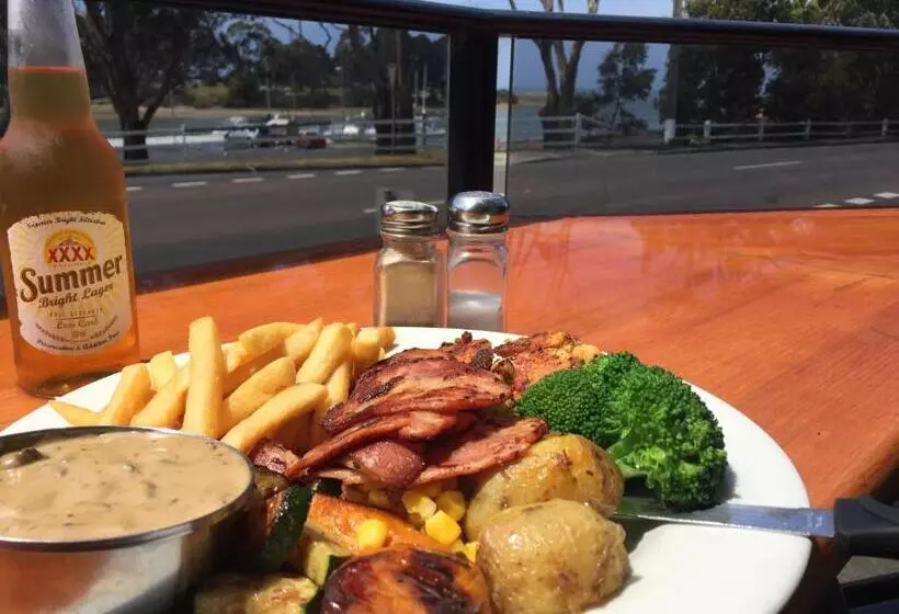 The Wharf Hotel Wynyard