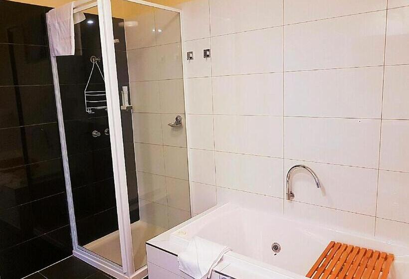 The Wharf Hotel Wynyard