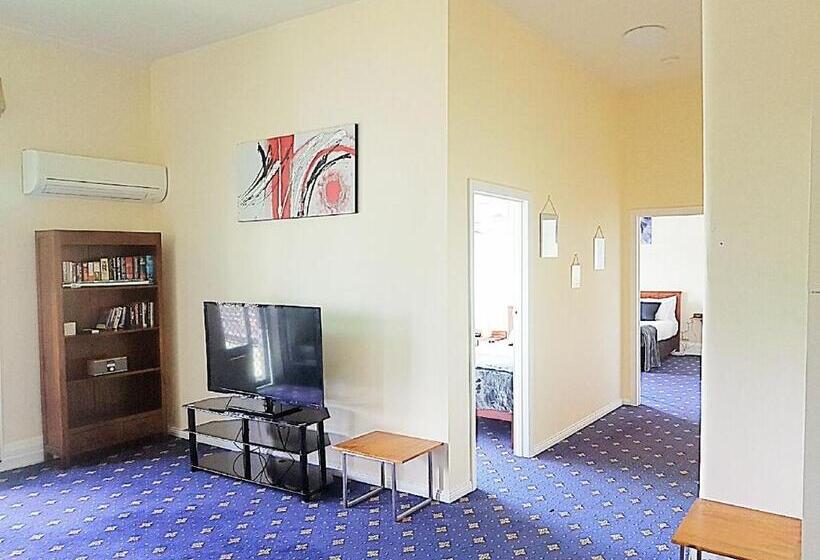 The Wharf Hotel Wynyard