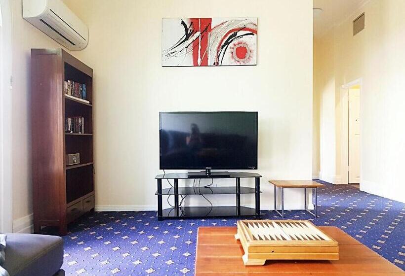 The Wharf Hotel Wynyard