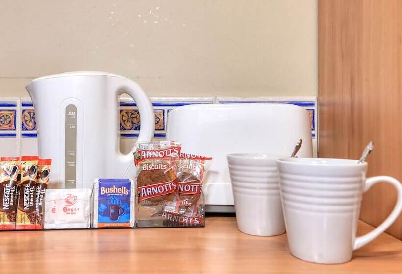 מוטל Forest Lodge Motor Inn & Restaurant