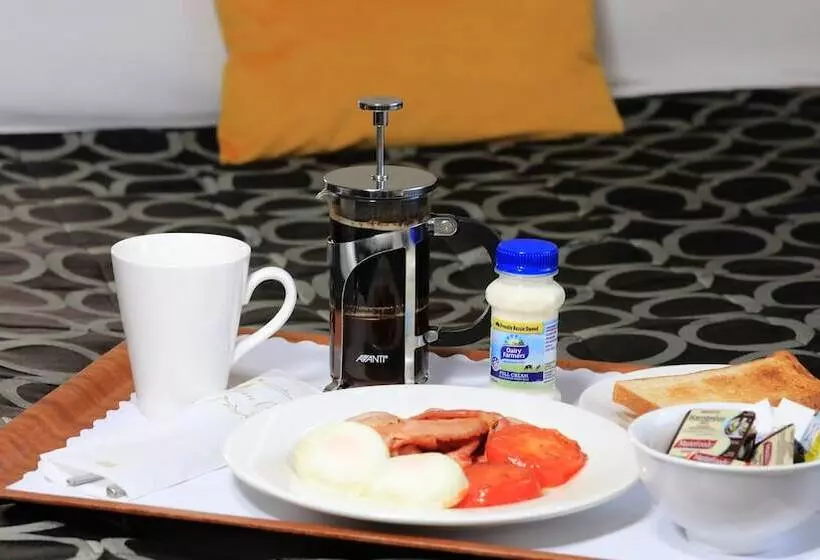 モーテル Forest Lodge Motor Inn & Restaurant