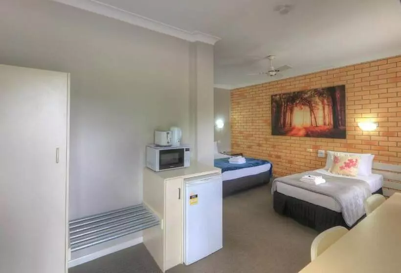 مُتل Hilldrop Motor Inn
