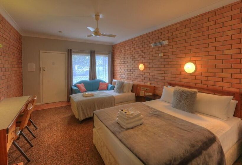 فندق على الطريق Hilldrop Motor Inn