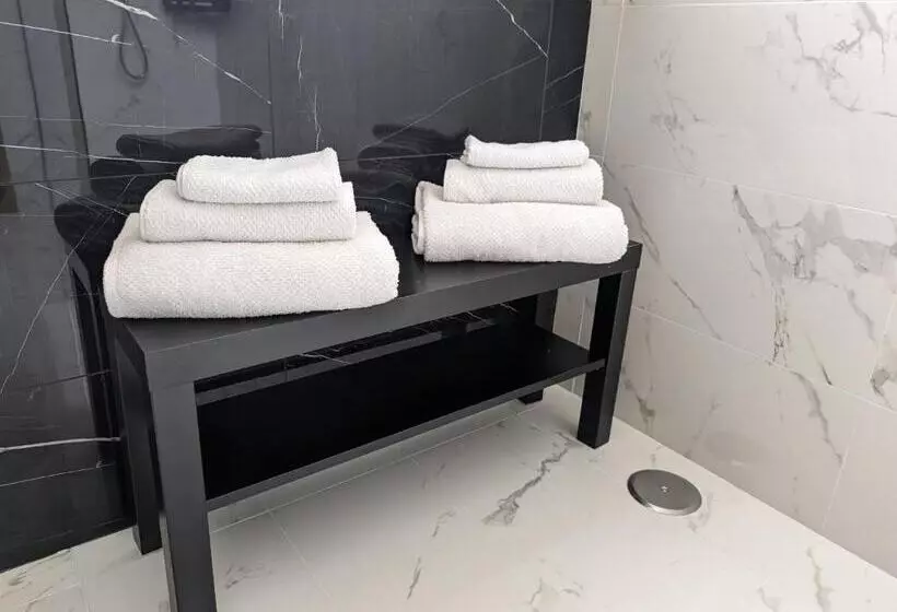 Aamiaismajoitus (B&B) Nula Private Suites