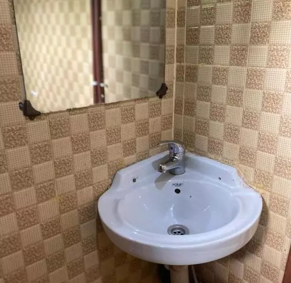 Nzimano Hostel