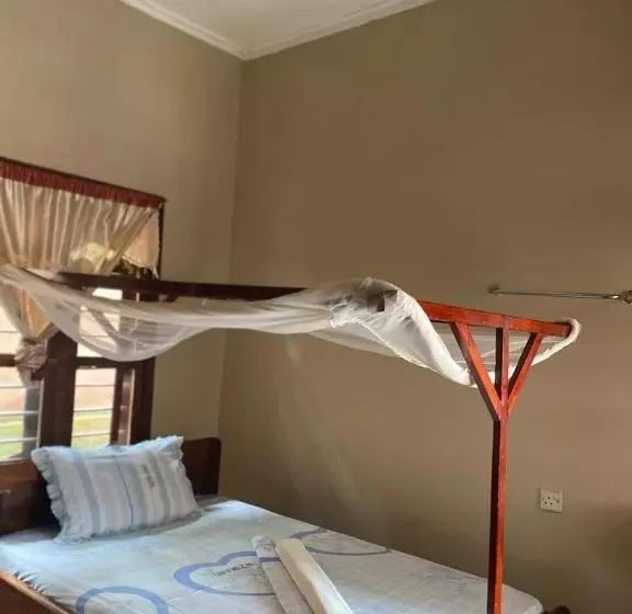 Nzimano Hostel