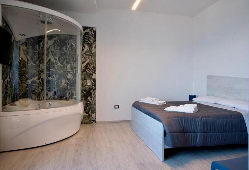 פנסיון Albamarina