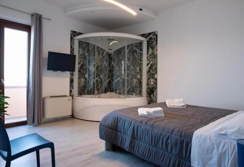 פנסיון Albamarina