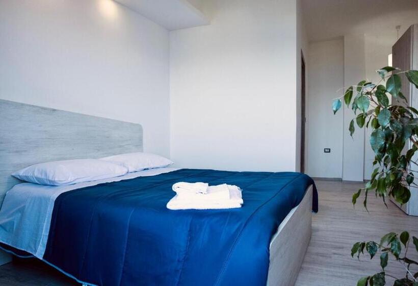 פנסיון Albamarina