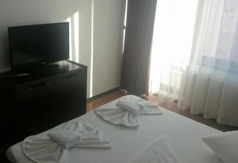 膳宿费 Neversea Black Sea Central