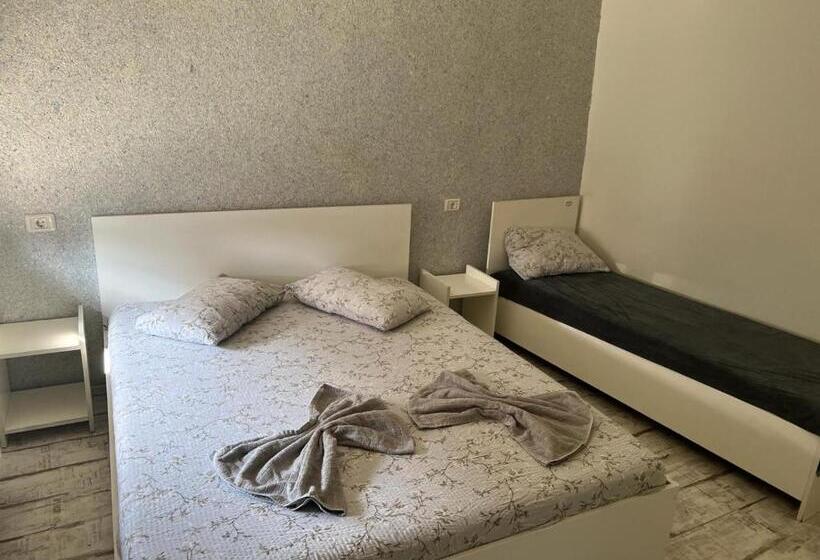 膳宿费 Neversea Black Sea Central