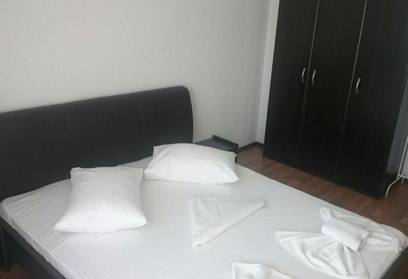 膳宿费 Neversea Black Sea Central