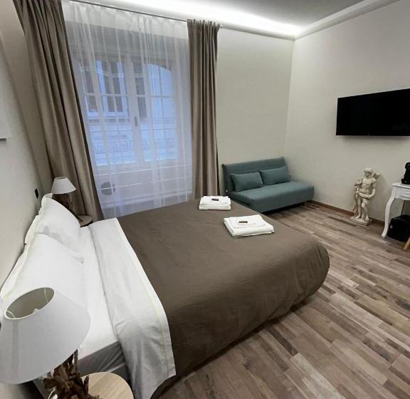 Pansiyon Le Colonne Di San Luca Affittacamere