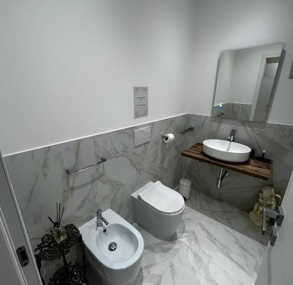 Pansiyon Le Colonne Di San Luca Affittacamere