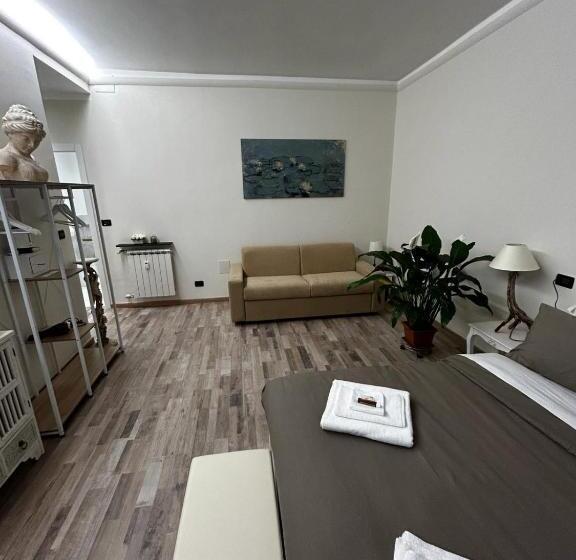 Pansiyon Le Colonne Di San Luca Affittacamere