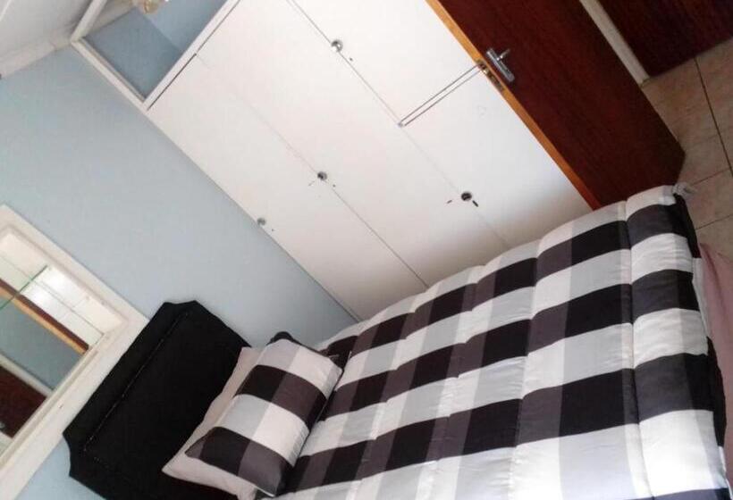 بنسيون M&t Guesthouse