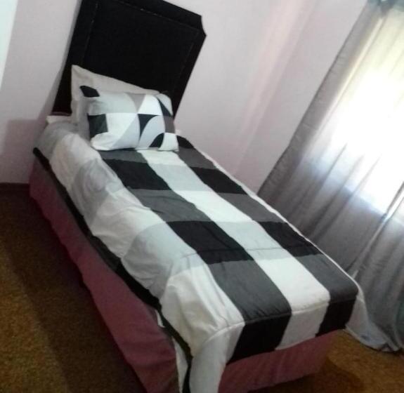 بنسيون M&t Guesthouse