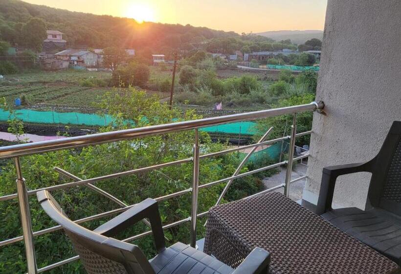 Bed and Breakfast Dhan Homestay